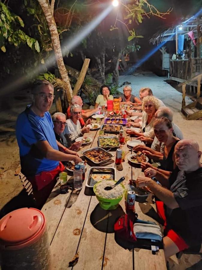 Mambetron Homestay Raja Ampat Pulau Mansuar Exteriér fotografie