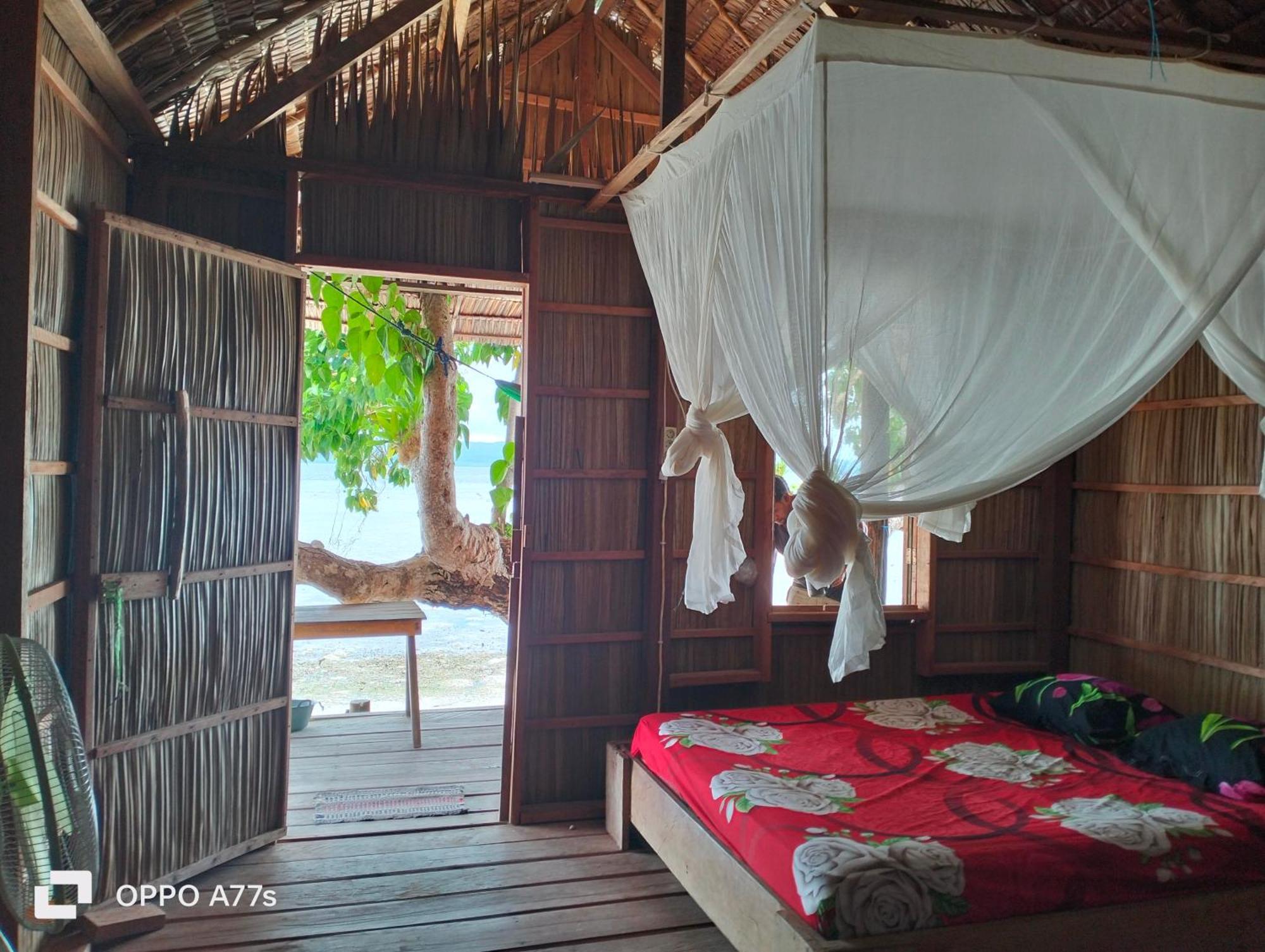 Mambetron Homestay Raja Ampat Pulau Mansuar Pokoj fotografie